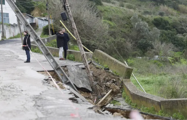 Derrocada em Almada.